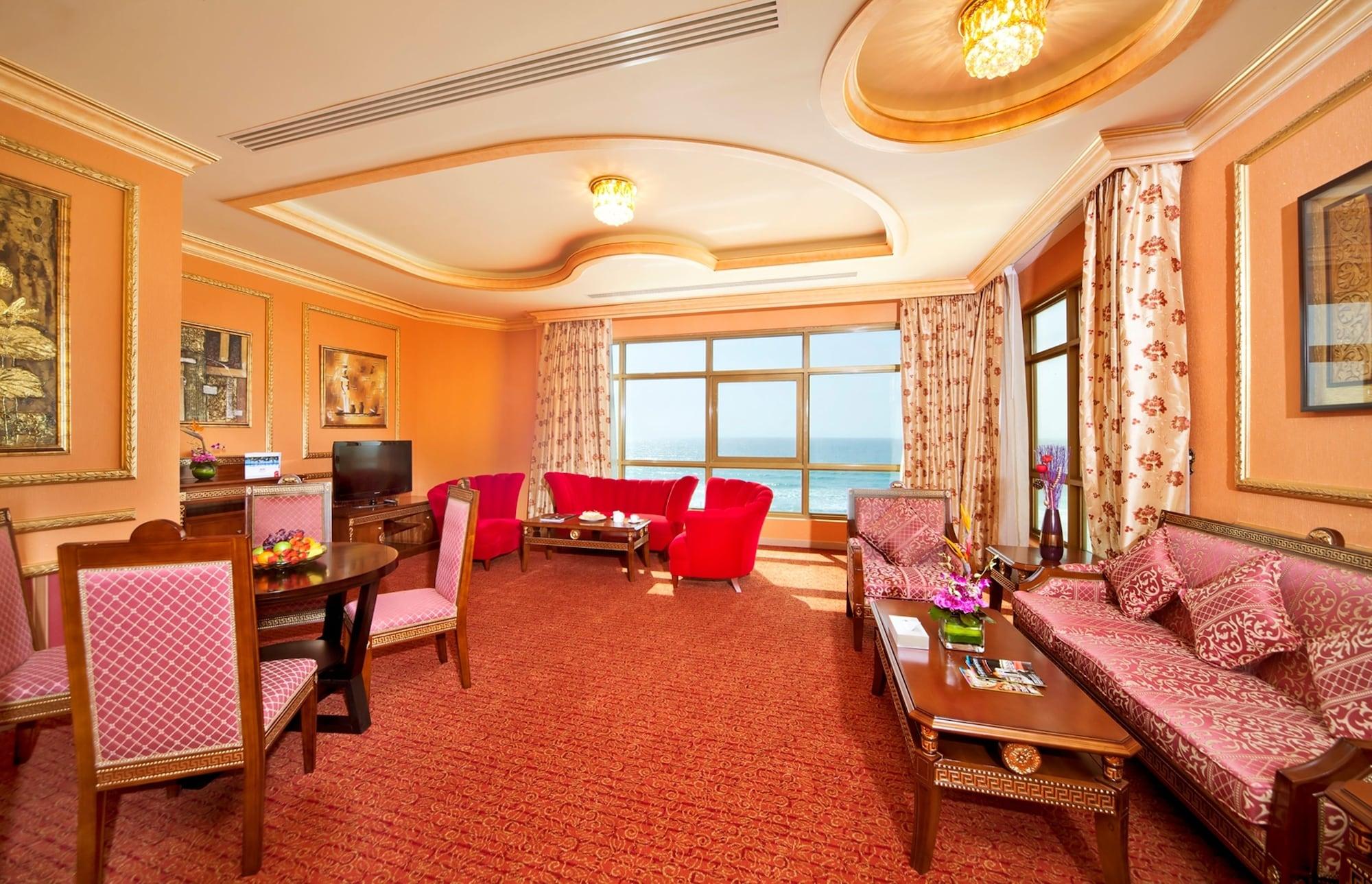Sahara Beach Resort & Spa Sharjah Exterior foto Suite