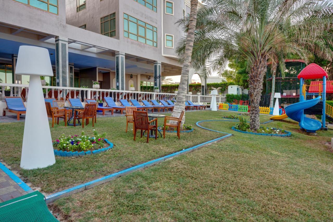 Sahara Beach Resort & Spa Sharjah Exterior foto The school's playground